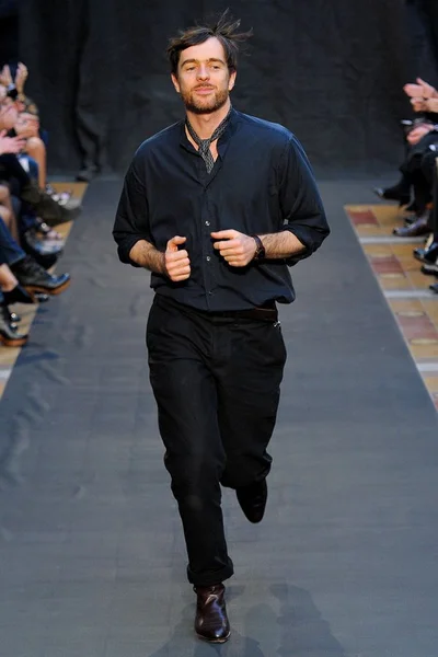 Look 46